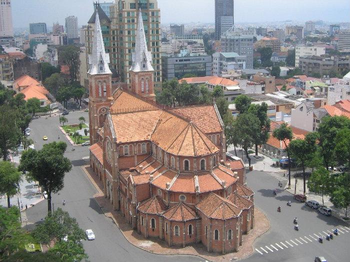 Basilique Notre-Dame Ho-Chi-Minh