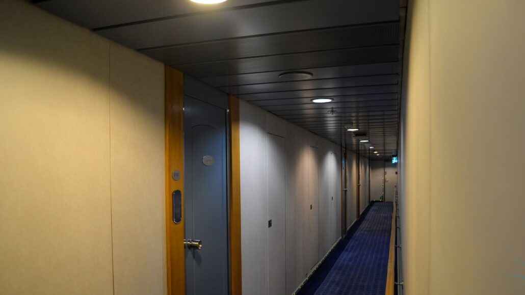 IMG_2001-08-04_ferry_napoleon_8