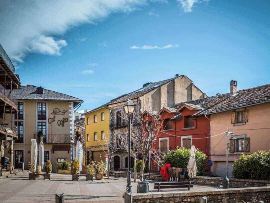 Plaça Major Llivia_2