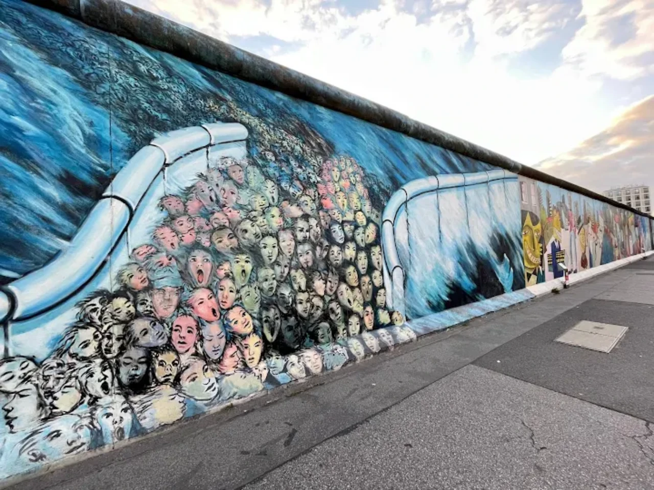 2009_Bar 25 berges de la Spree_East Side Gallery_Allemagne_berlin_18