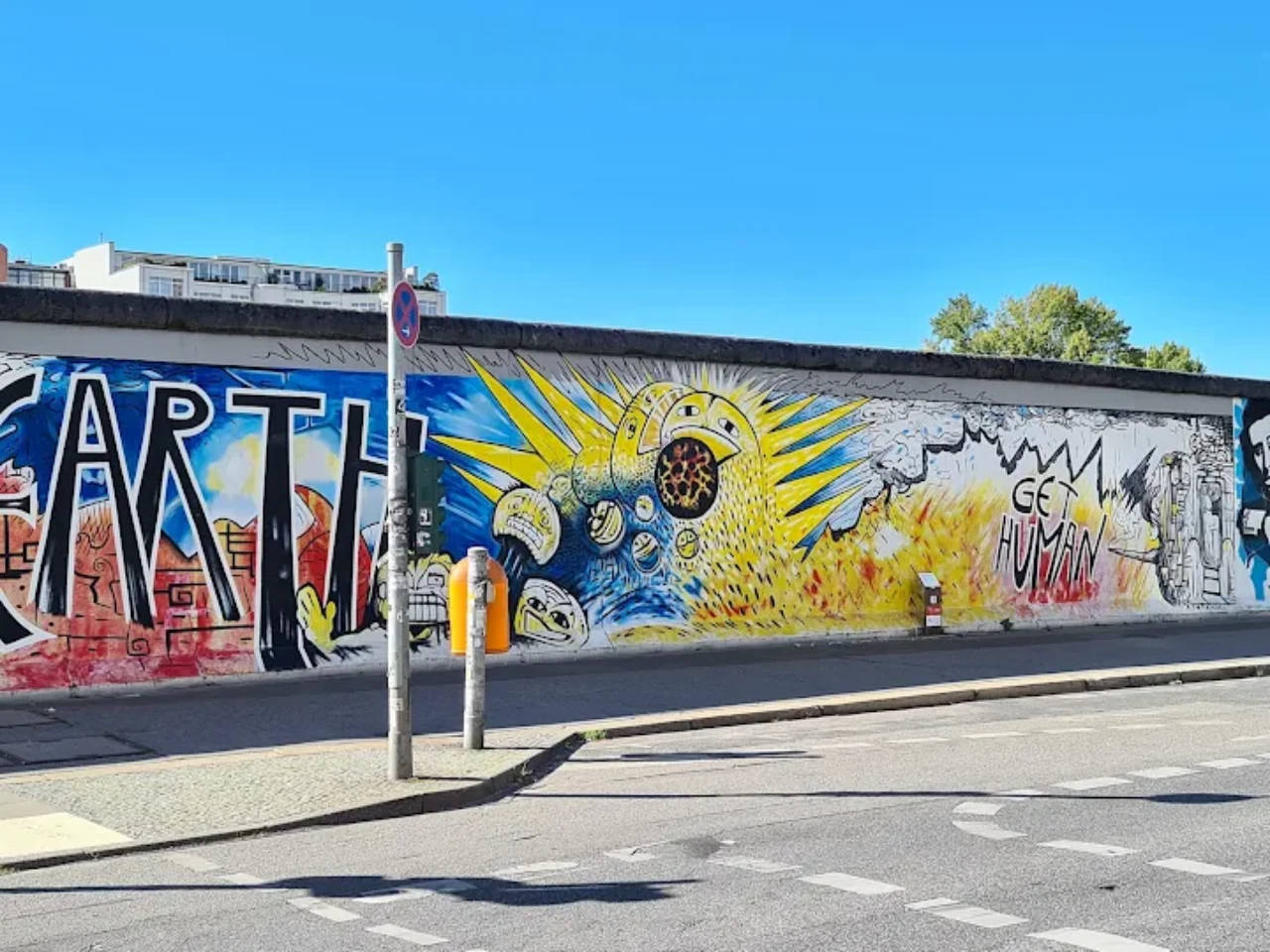 2009_Bar 25 berges de la Spree_East Side Gallery_Allemagne_berlin_19