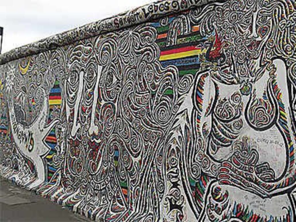 2009_Bar 25 berges de la Spree_East Side Gallery_Allemagne_berlin_4