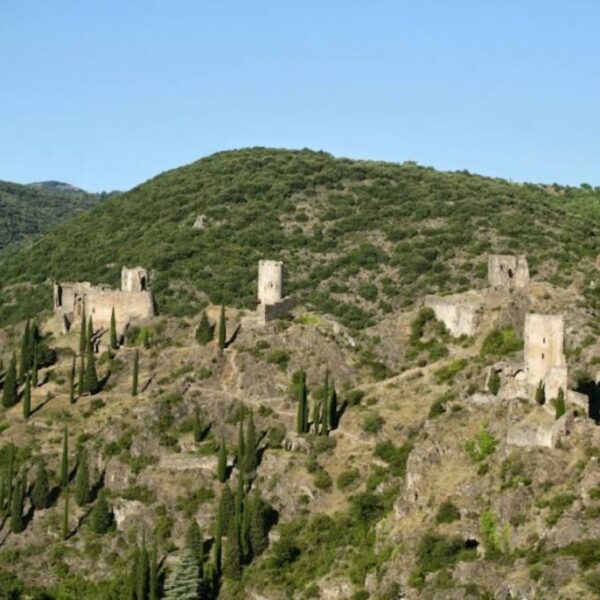 Les quatre châteaux de Lastours