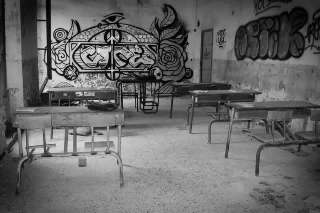 2015-06-20_Urbex–l-Abbaye-Collège-d-Ardouane._2