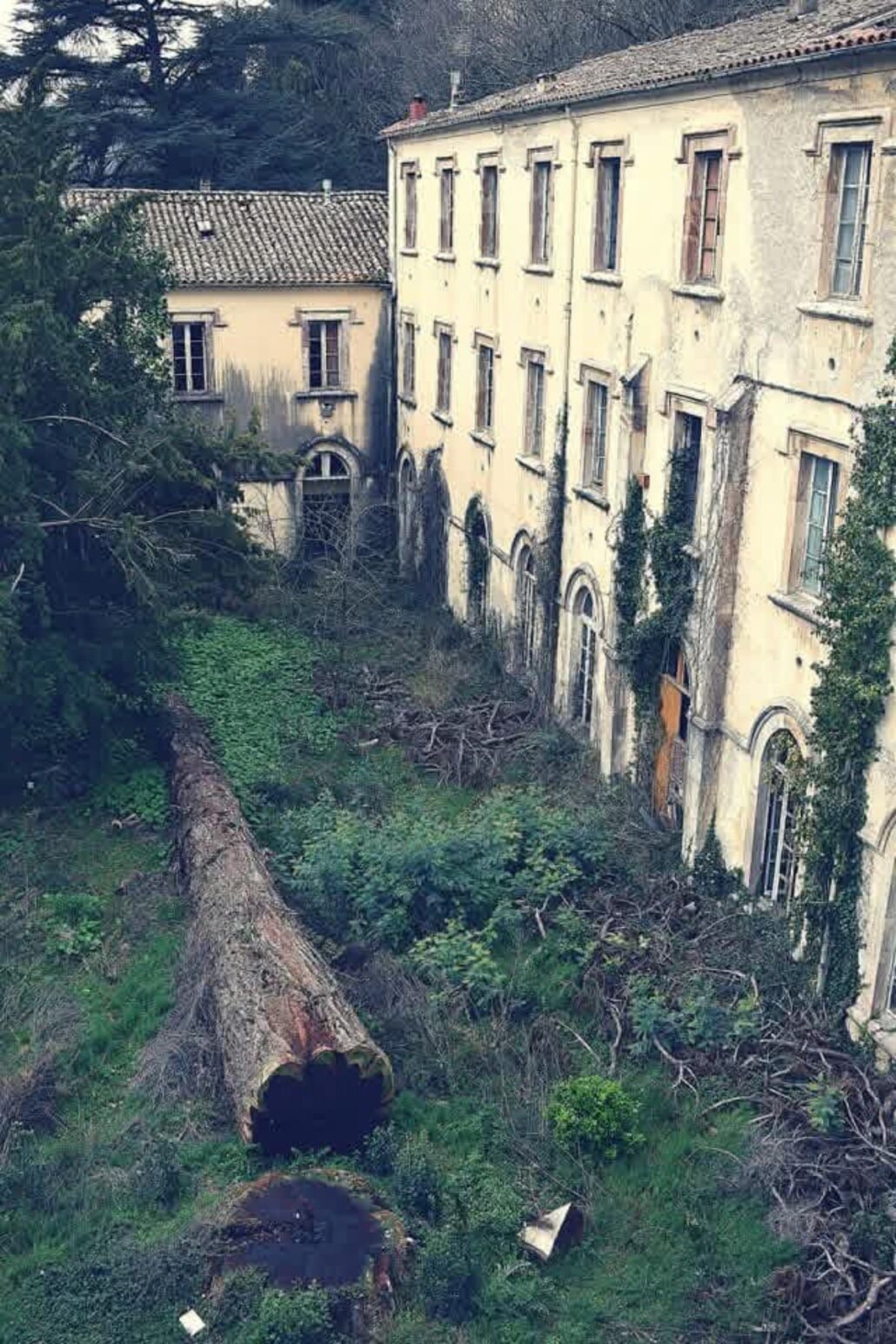 2015-06-20_Urbex–l-Abbaye-Collège-d-Ardouane_5