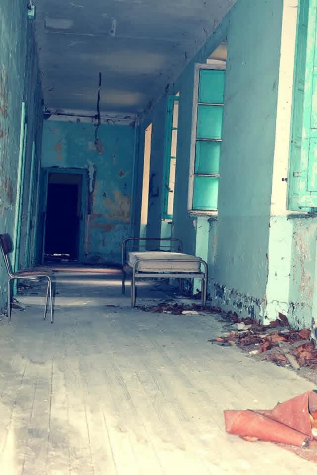 2015-06-20_Urbex–l-Abbaye-Collège-d-Ardouane_9