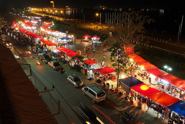 Le marché de nuit à Vientiane