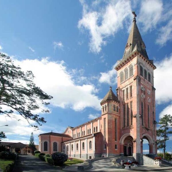 Cathedrale Saint-Nicolas – Da Lat