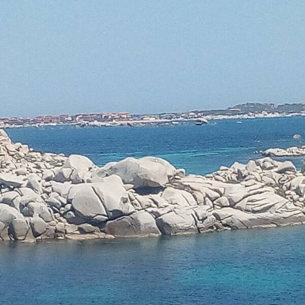 L’île Lavezzo