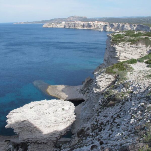 Le sentier de Campu Rumanilu et du cap de Pertusatu
