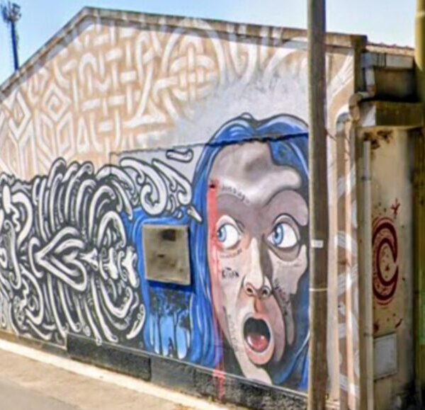 Serramanna : les murales oubliées de la Sardaigne