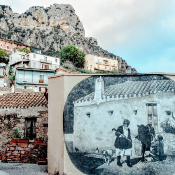 Urzulei, le noir et blanc de la Sardaigne authentique