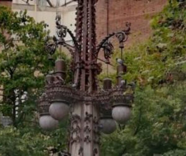 Les lampadaires du Cinc d’Oros
