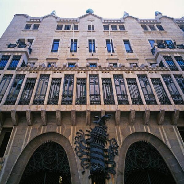 01) Palau Güell Barcelone – Antoni Gaudi