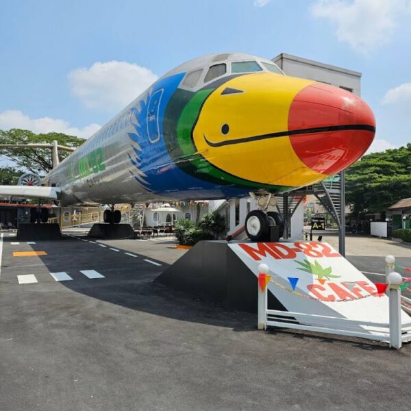 LE MD-82 Bangkok