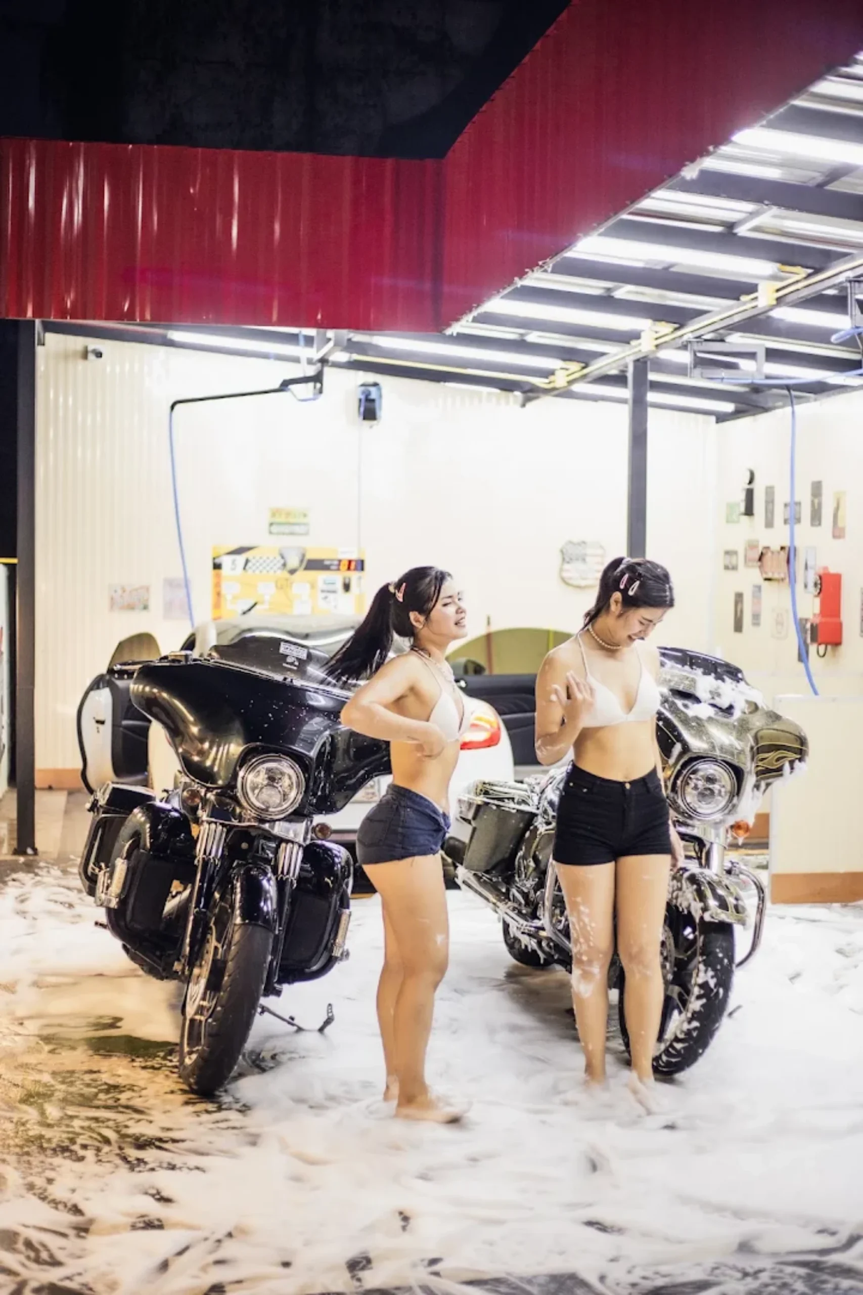 monkey_carwash_station_de_lavage scooter_Chiang_Mai_7