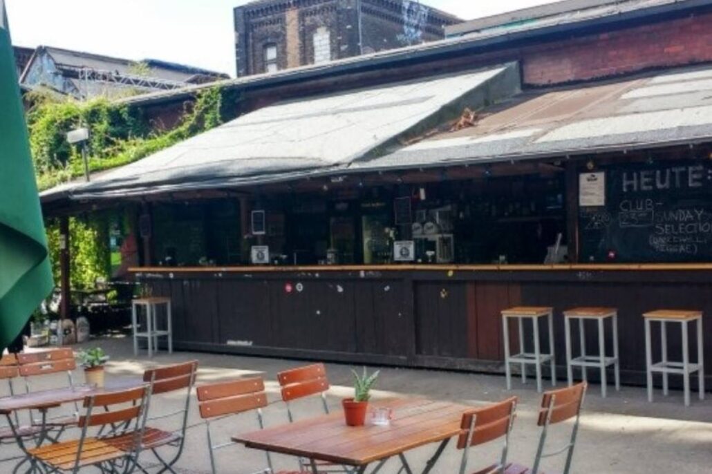 2009_Raw-Gelände_street-art_clubbing_cinéma_de_plein_air_Berlin_Allemagne_12